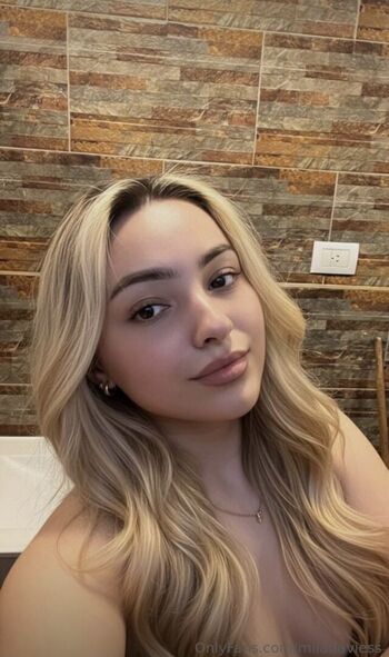 Full leaked Miladaviess private onlyfans photo