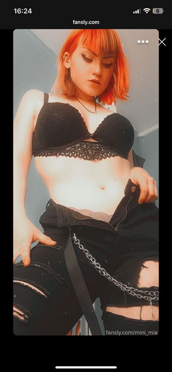 Full leaked Mini mia private onlyfans photo