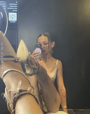Full leaked Mira mag dich private onlyfans photo