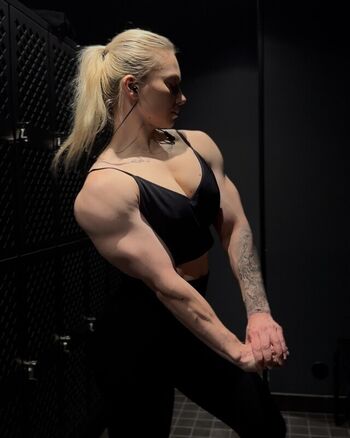 Full leaked Mira roukala private onlyfans photo