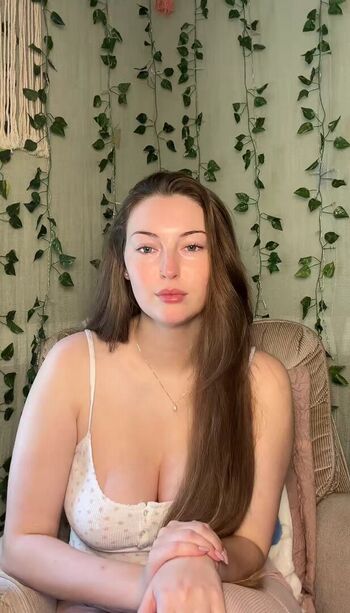 Full leaked Moorer reading private onlyfans photo