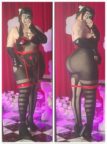 Full leaked Mumacosplay private onlyfans photo