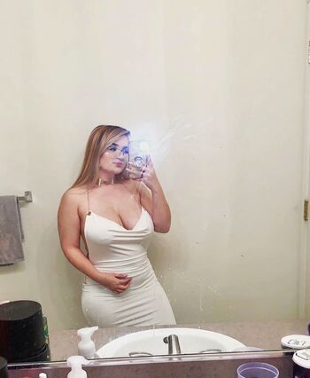 Nadia A Aka Grevision