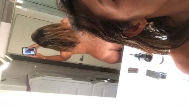 Naomi Sydney