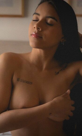 Full leaked Nayo private onlyfans photo