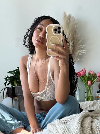 Full leaked Nia simone private onlyfans photo