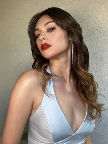 Full leaked Nicole maines private onlyfans photo