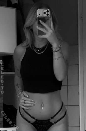 Full leaked Nina kxs private onlyfans photo