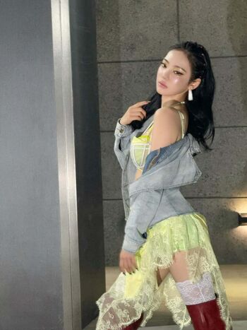 Full leaked Ningning aespa private onlyfans photo