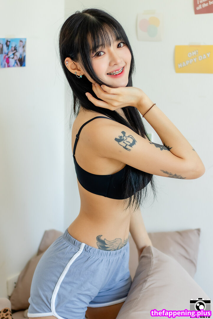 https: / nnewys Foto OnlyFans Desnuda #18