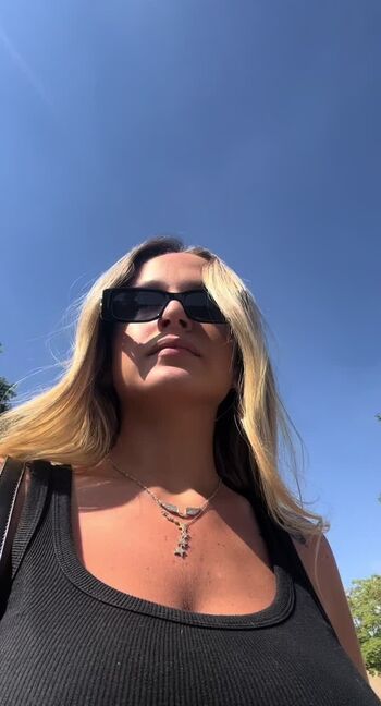 Full leaked Noaperetss private onlyfans photo