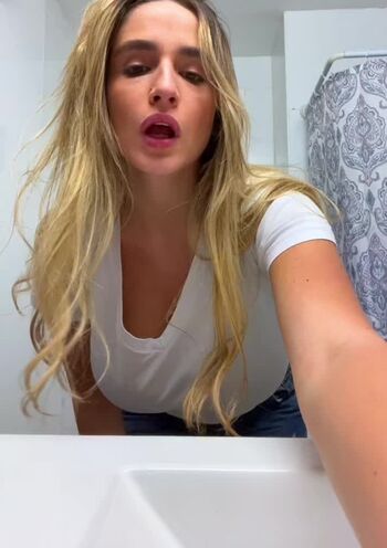 Full leaked Noaperetss private onlyfans photo