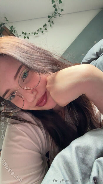 Full leaked Nyrae private onlyfans photo