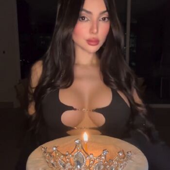 Full leaked Nyvi estephan private onlyfans photo