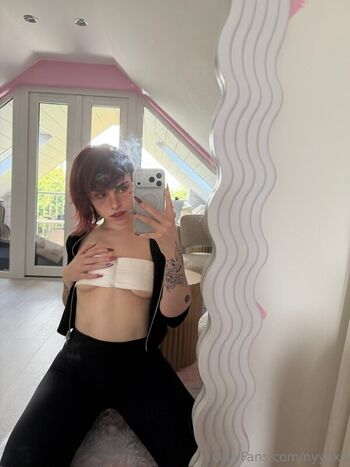Full leaked Nyyxxii private onlyfans photo