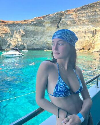 Full leaked Oihana private onlyfans photo