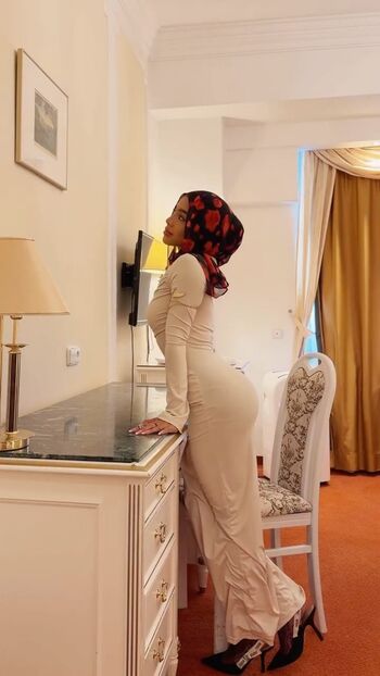 Full leaked Oklinfia private onlyfans photo