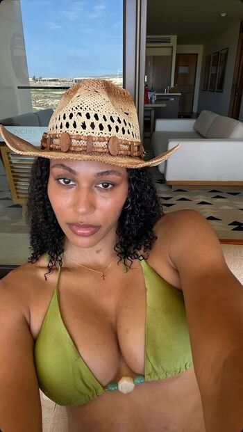 Full leaked Olivia nelson ododa private onlyfans photo