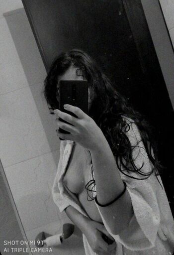Full leaked Onlycallmelala private onlyfans photo