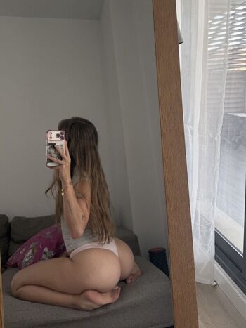 Full leaked Pau peach private onlyfans photo