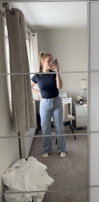 PeachyLivv