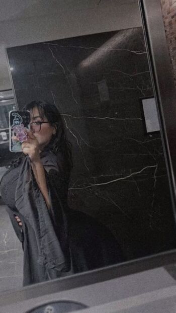 Full leaked Pekeasmr private onlyfans photo