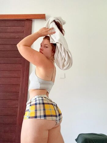 Persia Lourdes