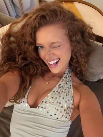 Full leaked Pheobeisginger private onlyfans photo