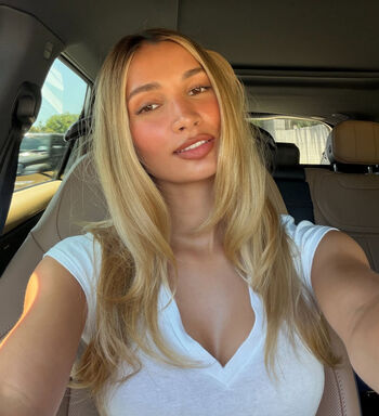 Full leaked Pia mia perez private onlyfans photo