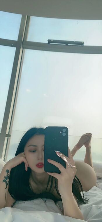 Full leaked Qiaoniutt private onlyfans photo