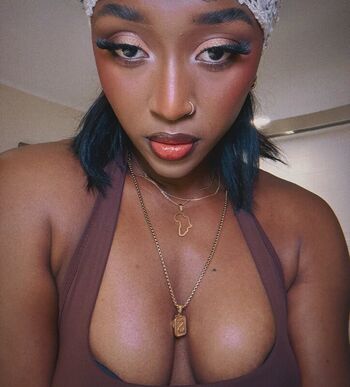 Full leaked Queen aminata private onlyfans photo