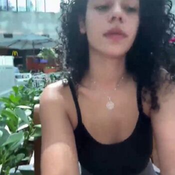 &Quot;Quem É Essa&Quot; Pesquise Nomes Aqui.