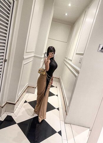 Full leaked R private onlyfans photo