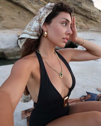 Full leaked Rabia karaarslan private onlyfans photo