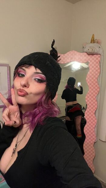 Full leaked Raephemel private onlyfans photo