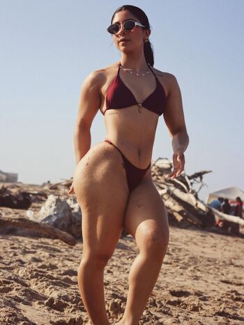 Full leaked Reenyfit private onlyfans photo