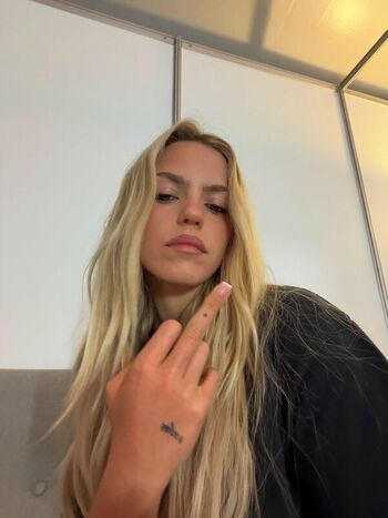 Full leaked Renee rapp private onlyfans photo