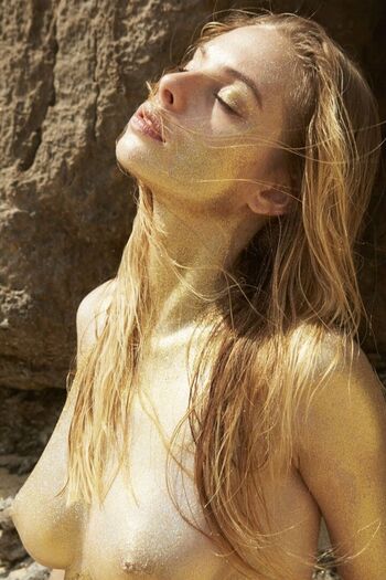 Full leaked Retrousse tits private onlyfans photo