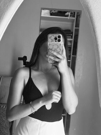 Full leaked Reychelle morales private onlyfans photo