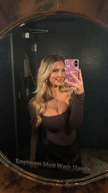 Full leaked Rianabailey private onlyfans photo