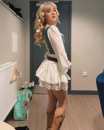 Full leaked Rianne downey private onlyfans photo