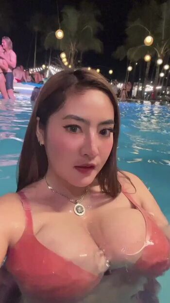 Full leaked Riska ariska private onlyfans photo