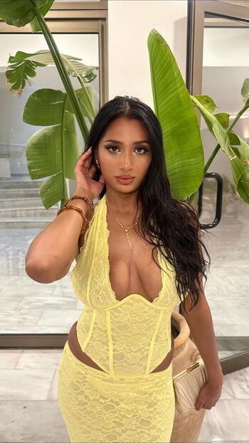 Full leaked Riya b private onlyfans photo