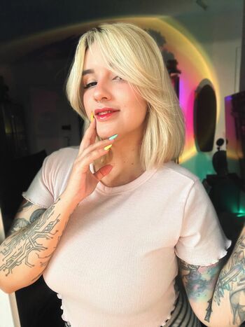 Full leaked Riyuuka private onlyfans photo