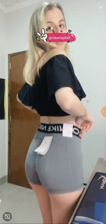 Full leaked Roberta pfaff private onlyfans photo