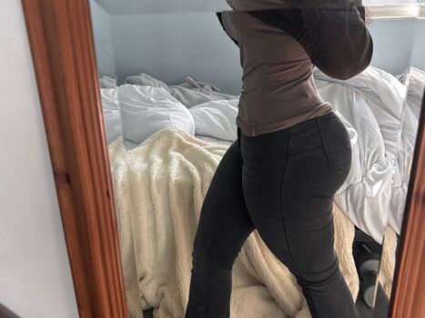 Full leaked Robyn private onlyfans photo