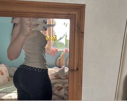 Full leaked Robyn page private onlyfans photo
