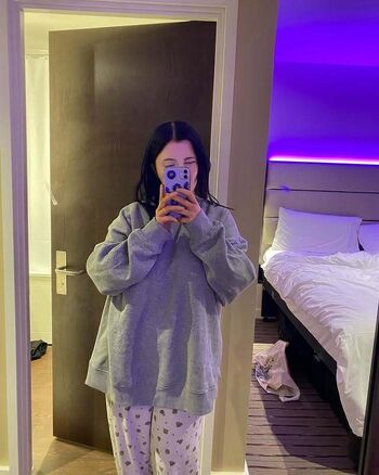 Full leaked Robyn page private onlyfans photo