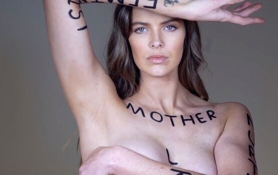 Full leaked Robynlawley private onlyfans photo