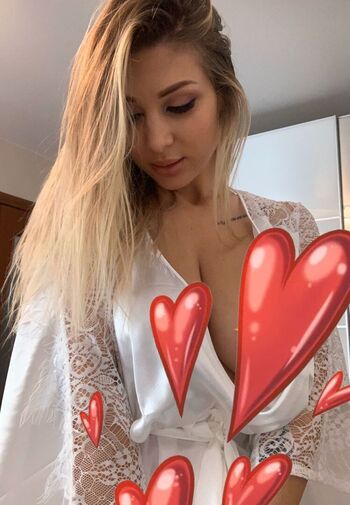 Full leaked Roksi boss private onlyfans photo